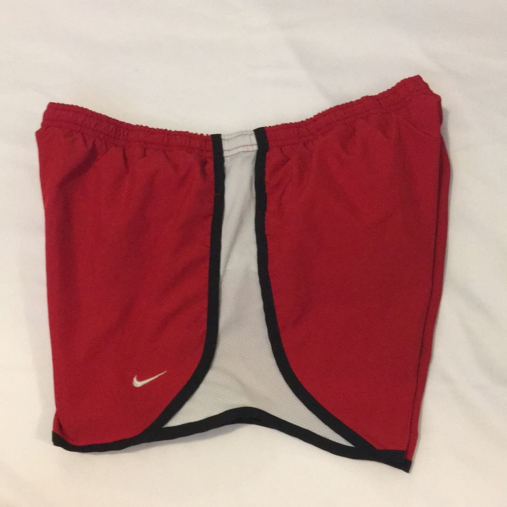Nike Short XL kids. Fits like a small